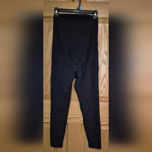 Isabel Maternity by Ingrid & Isabel Women's S Black Cropped 24" Active Leggings